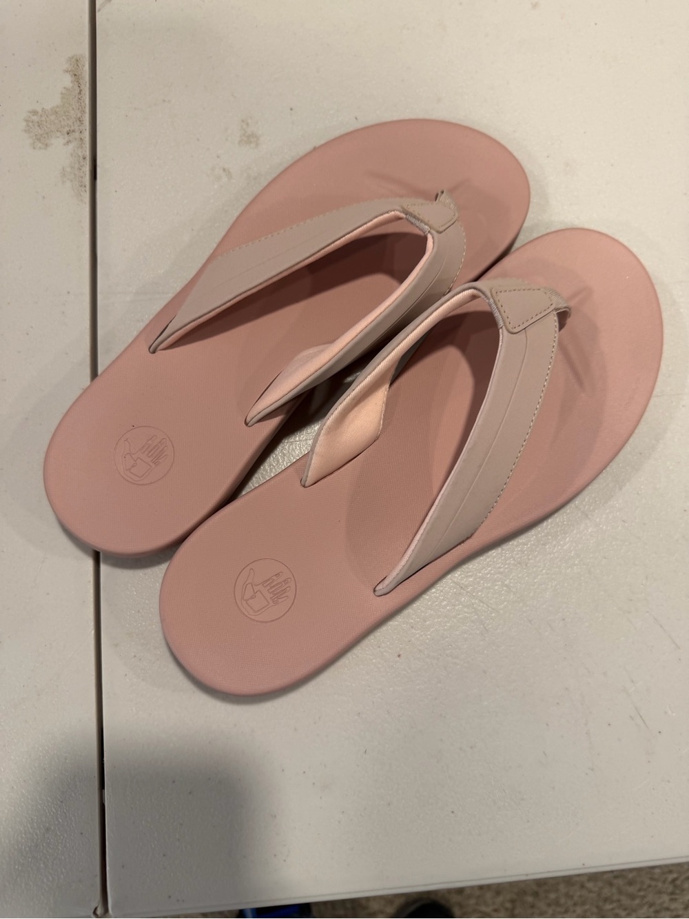 Body Glove Womens Cushioned Flip Flop Sandals Beach Casual Pink Size 8 M US